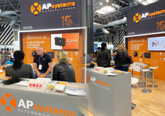 昱能科技闪耀英国Solar Storage Live，光储全场景解决方案助推欧洲能源转型